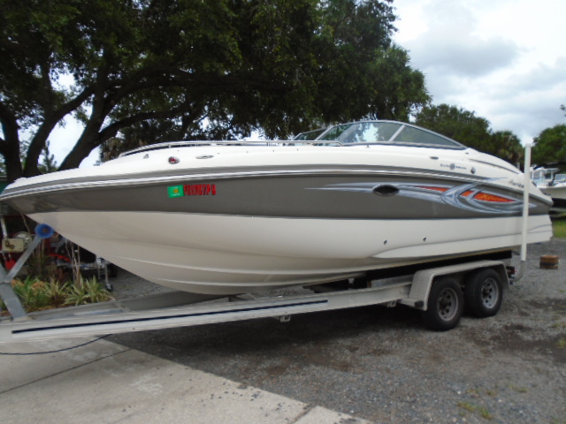 2012 Hurricane 2400 Sundeck