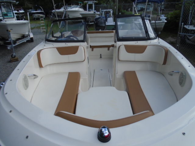 2019 Bayliner VR 4 1 / 6