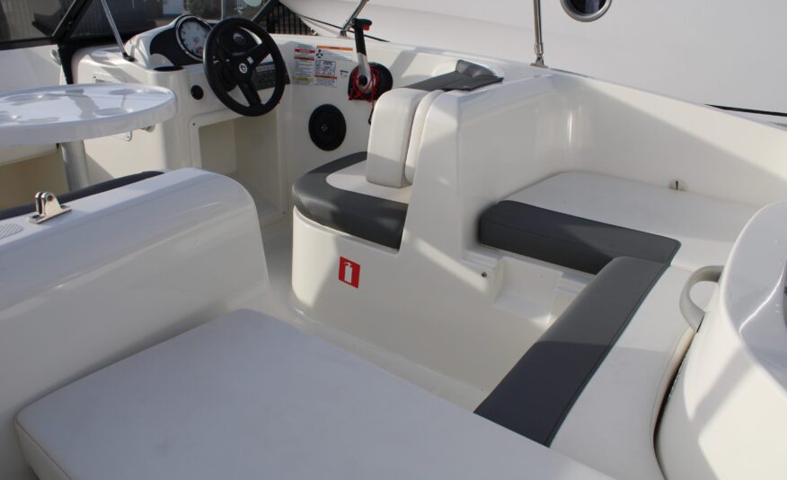 Bayliner E5