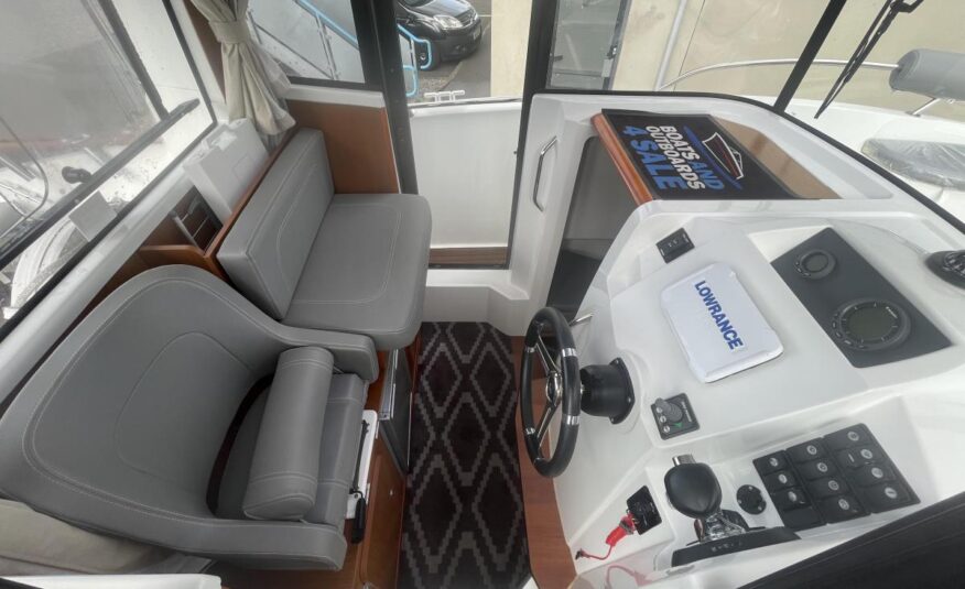 2015 Beneteau Barracuda 7 Motor Boat