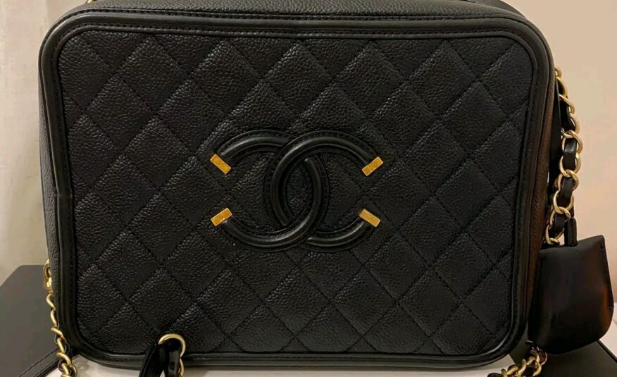 Chanel Vanity Medium Size